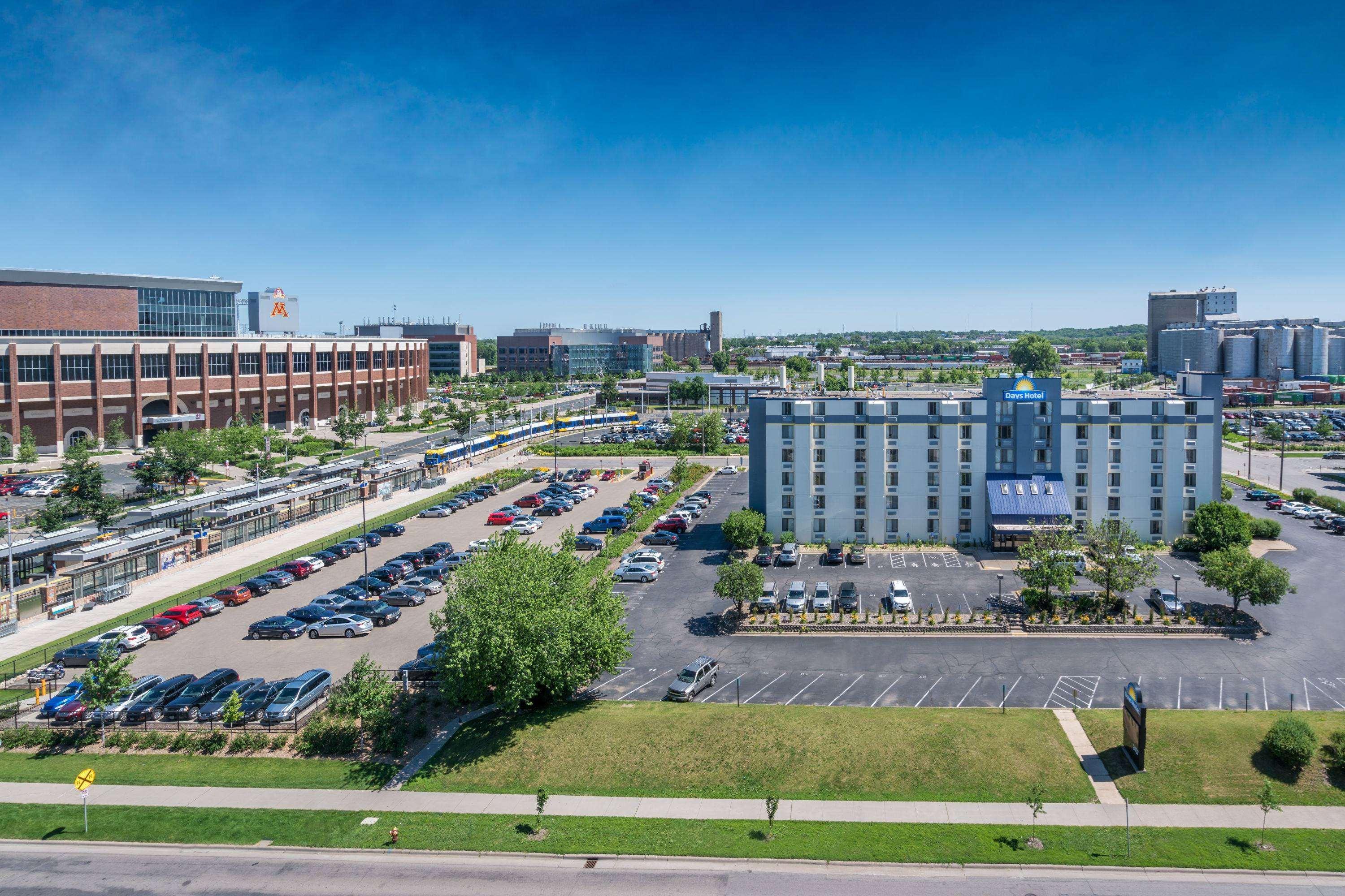 Days Hotel By Wyndham University Ave Se Minneapolis Exterior photo